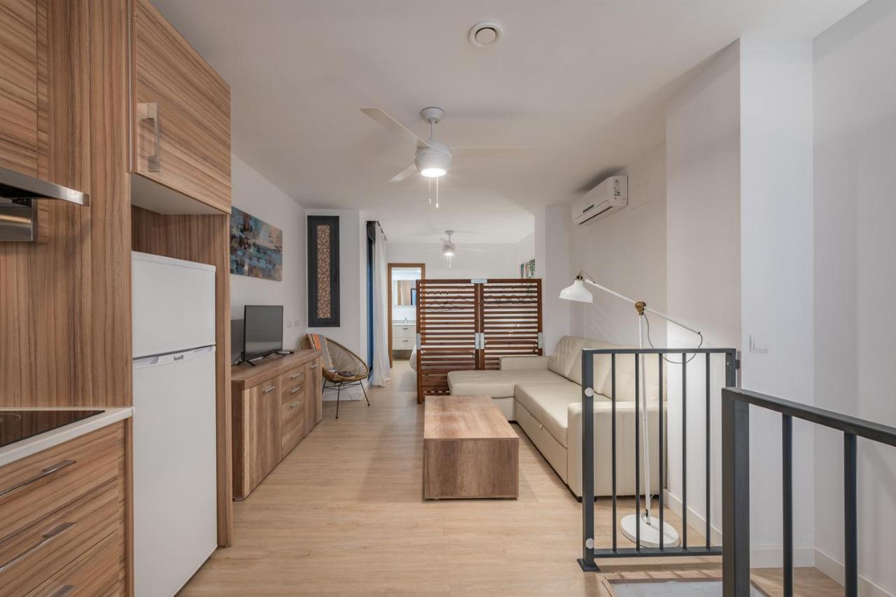 Suite Homes Parras Duplex Малага Екстериор снимка