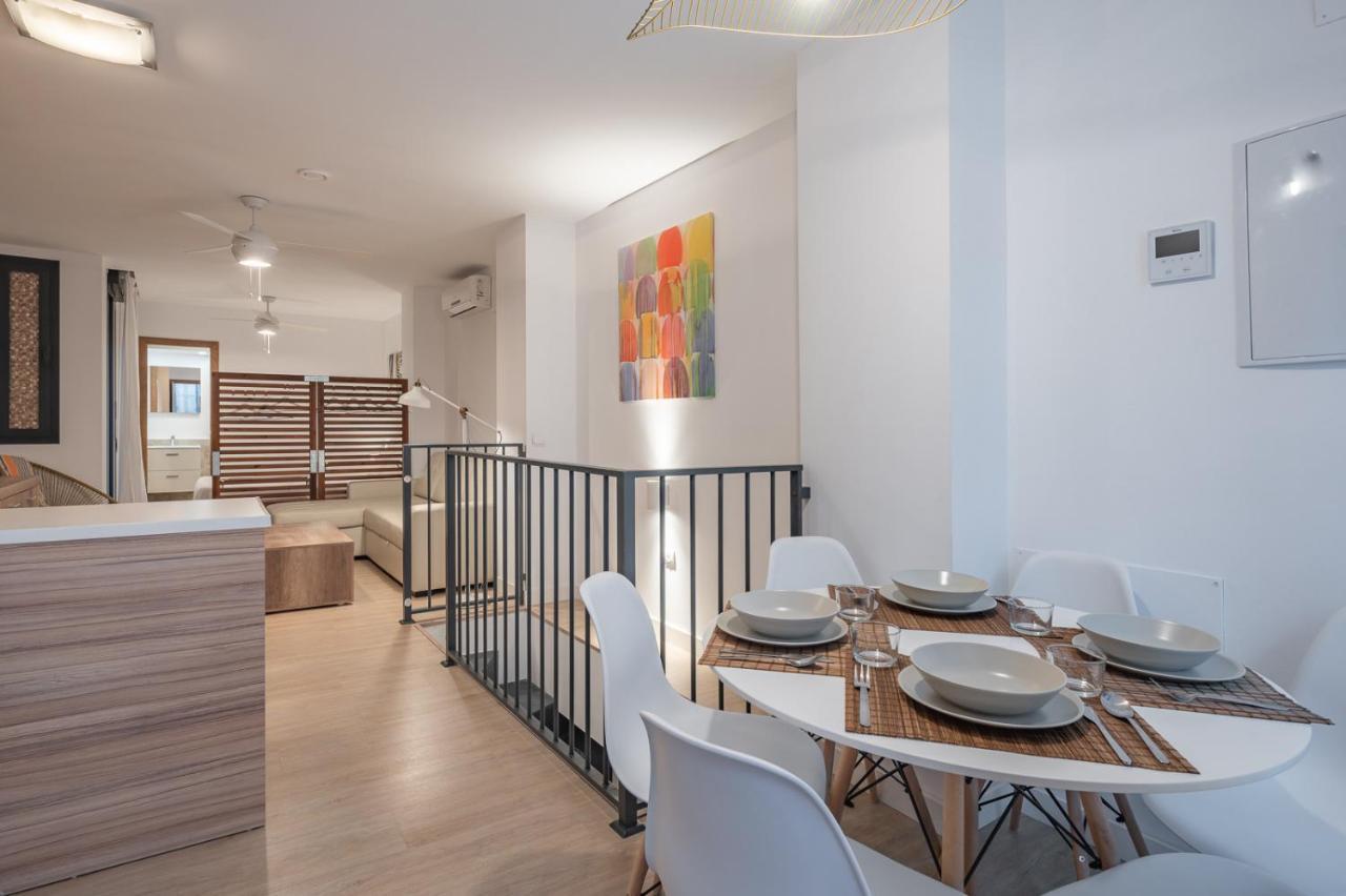 Suite Homes Parras Duplex Малага Екстериор снимка